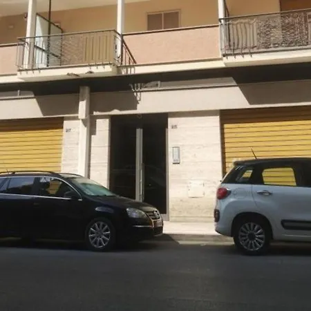 Flat215 * Bari