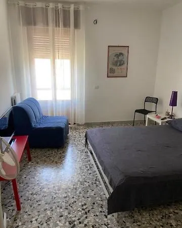 Flat215 Барі